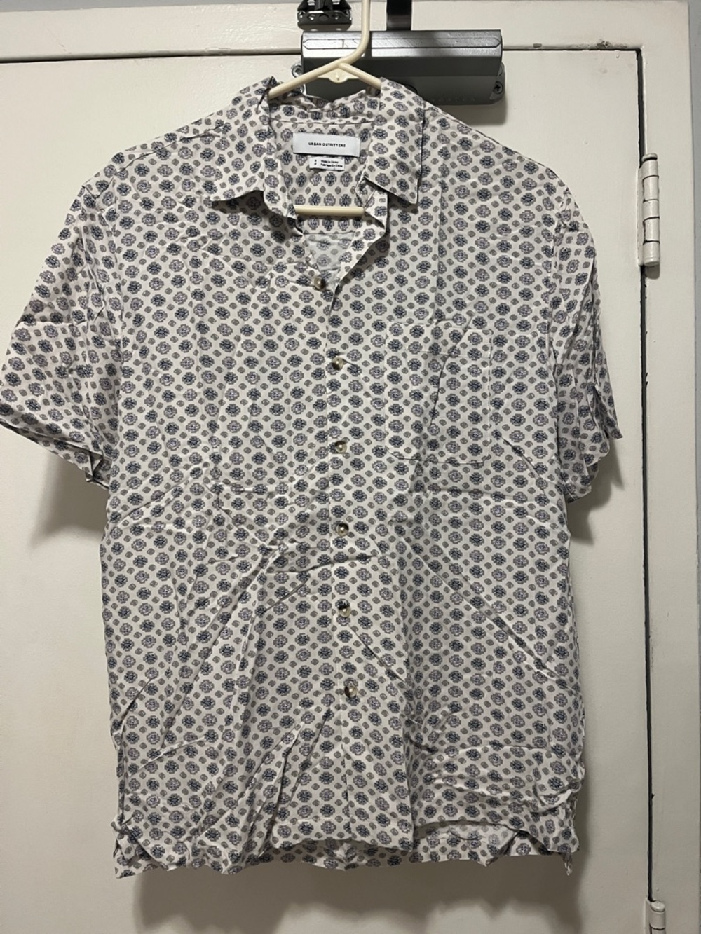 Urban Outfitters White Short-Sleeve Button-Down with Blue Microprint